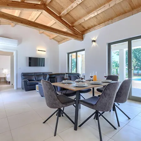 Juventa By Interhome