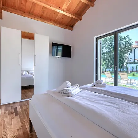 Juventa By Interhome Krmed