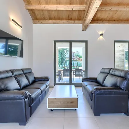 Juventa By Interhome Krmed