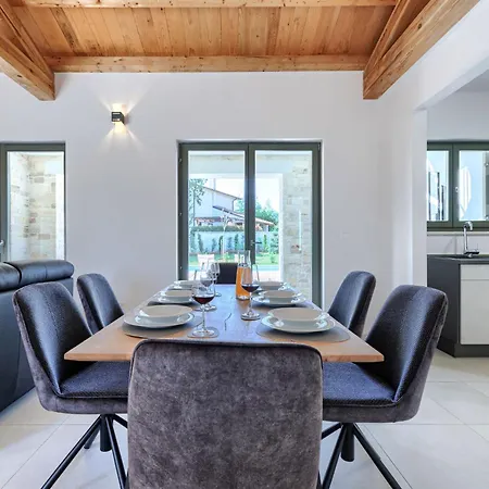 Juventa By Interhome * Krmed